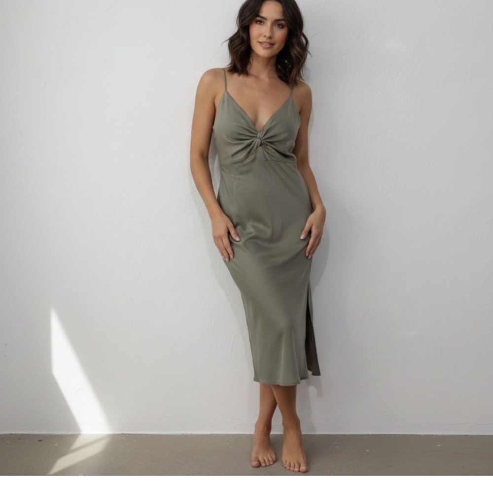 Final Touch Women Sage Green Twist Front Smocked Back‎ Midi Dress Large ND40701A